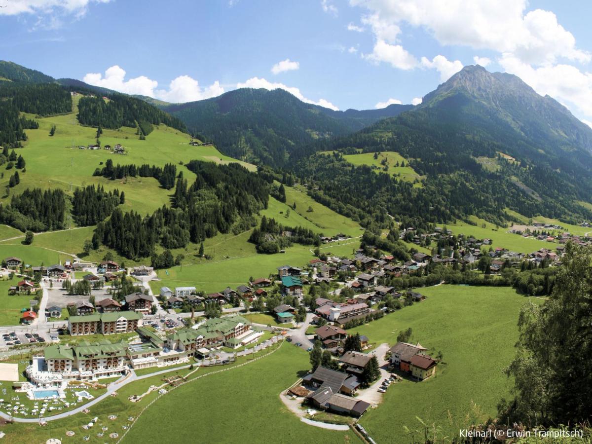 Holiday home Schwarzenegg - War200 By Interhome